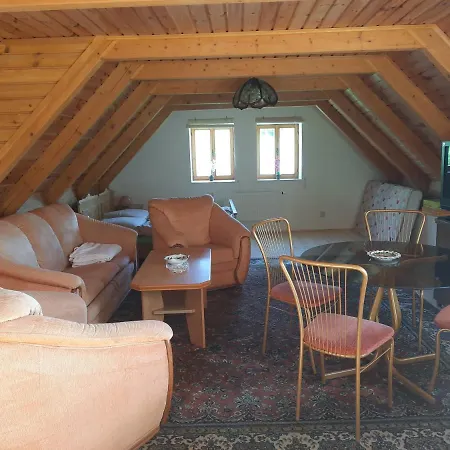 Novohradsky Raj Aneb Oaza Klidu Na Samote U Lesa Apartment Benesov nad Cernou Exterior photo